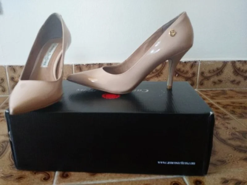 Sapato Scarpin Nude Carmem Steffens