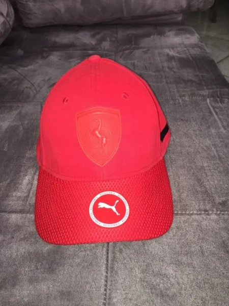 Boné Ferrari Original Vermelho