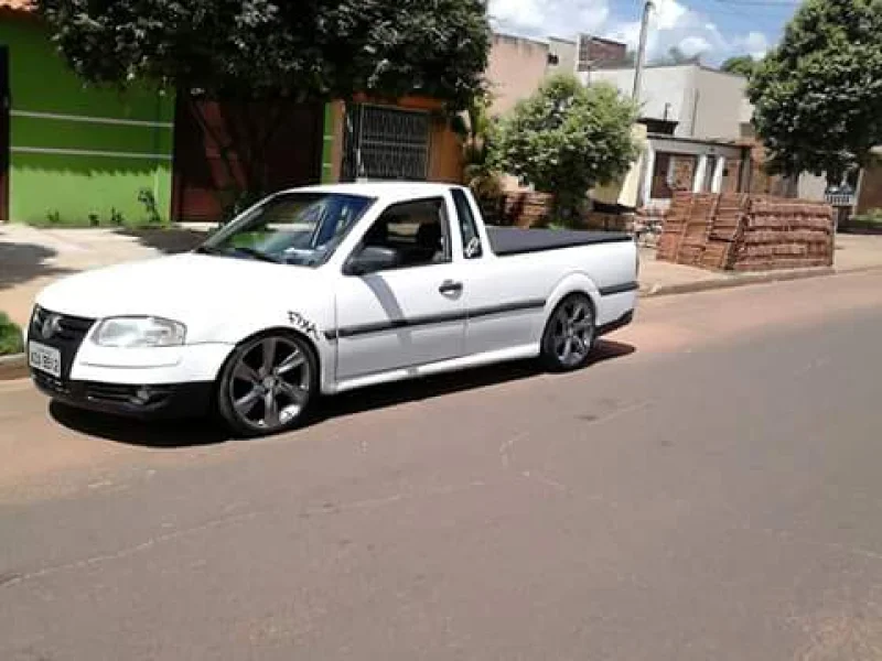 Vendo Saveiro G4 Completa