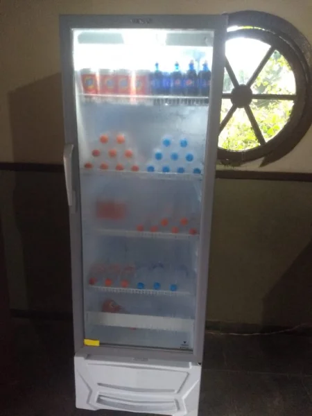 Expositora de Bebidas Venax 300 Litros