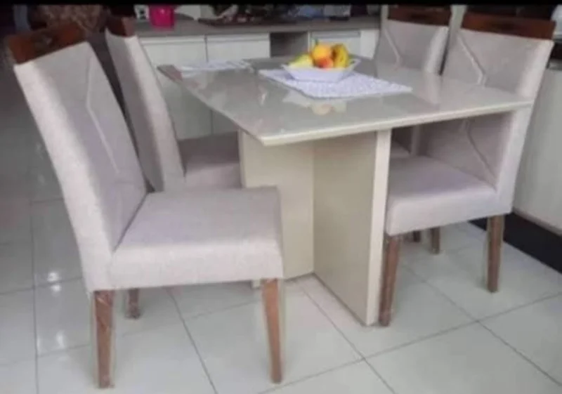 Mesa de Jantar Novas