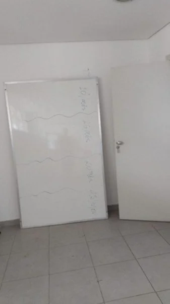 Quadros Brancos de Vários Tamanhos