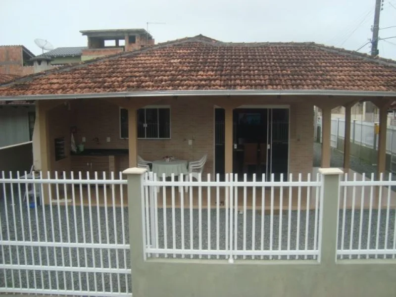 ótima Casa Balneário Enseada em Sfs/sc