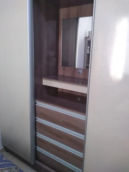 Guarda-roupa em Bom Estado!