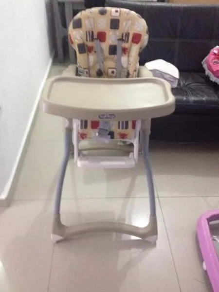 Carrinho e Cadeirão Bebe