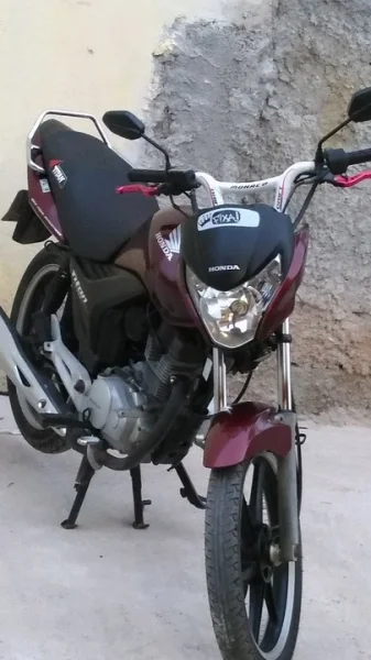 Vendo ou Troco por Twister 250