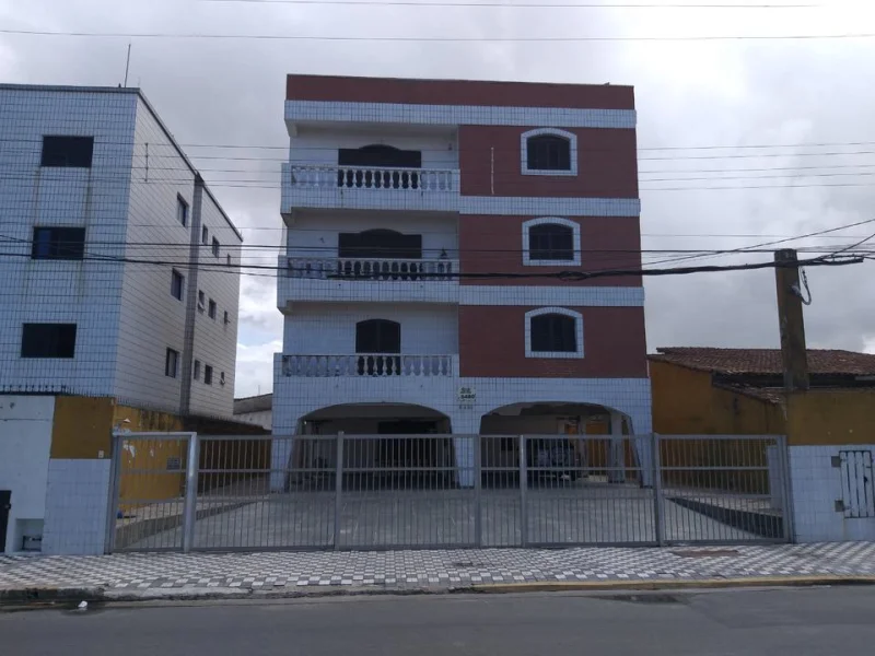 Kitnet Frente ao Mar, Pé na Areia, Oportunidade !