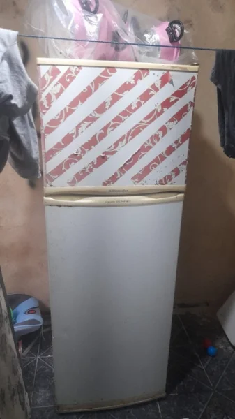 Vendo uma Geladeira Duplex Eletroxux