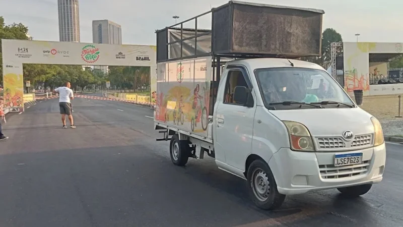 Mini trio elétrico com palco - Campanha Política RJ