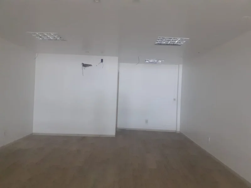 Sala para Alugar, 37 m2 por RS 3.000-mês - Parque 10 de Novembro - Manaus-am