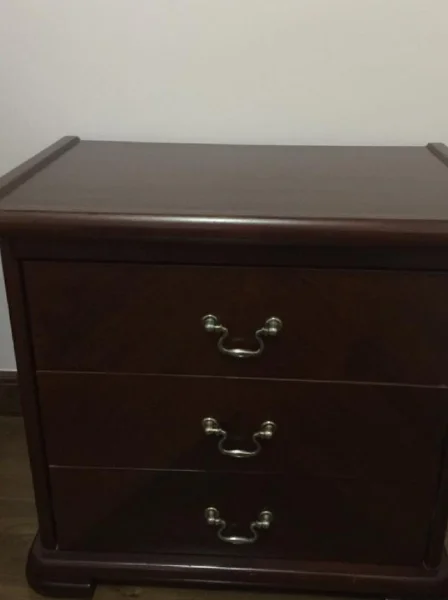 Cama de Solteiro com Criado Mudo