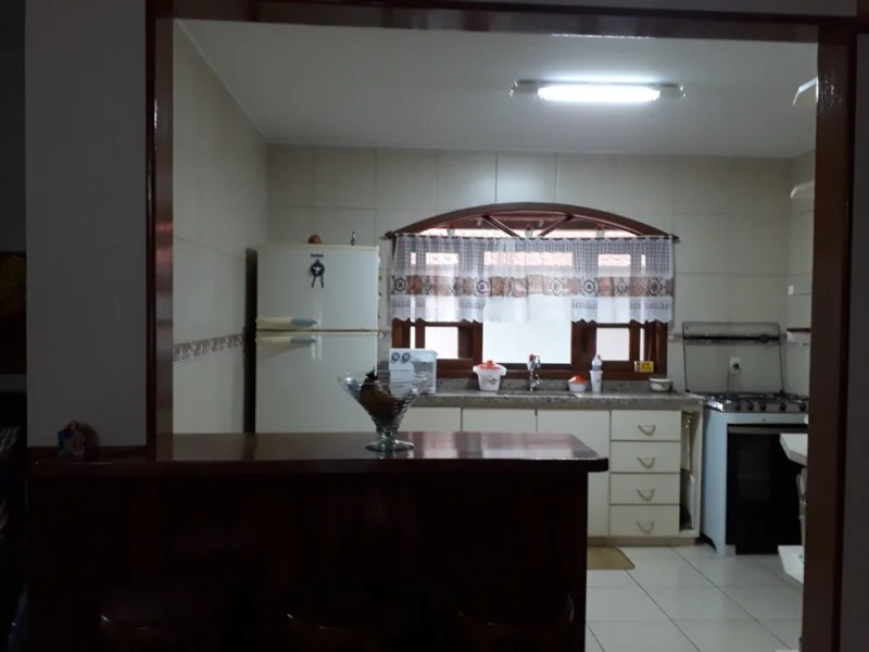 Casa no Condomínio Village II