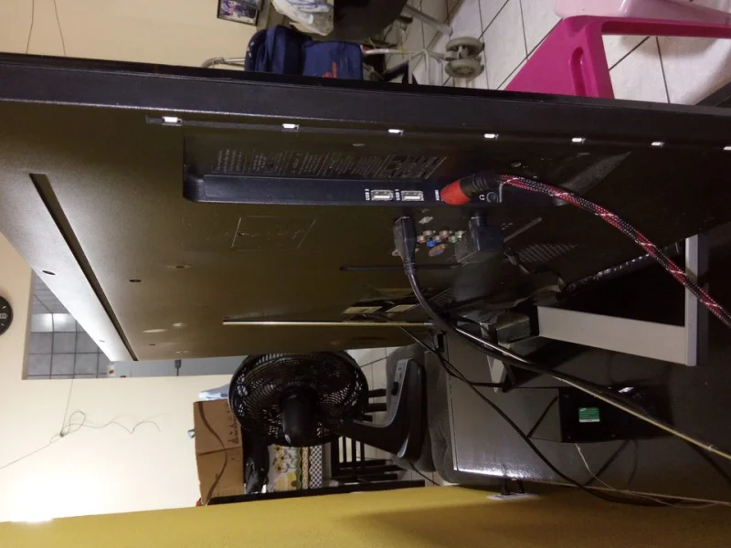 PS4 + TV 42 Philips Smart 3d