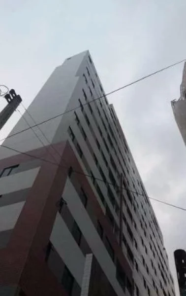 Alugo Excelente Apartamento na Encruzilhada, 3 Qts e Lazer Completo por 1.800 Já com Taxas