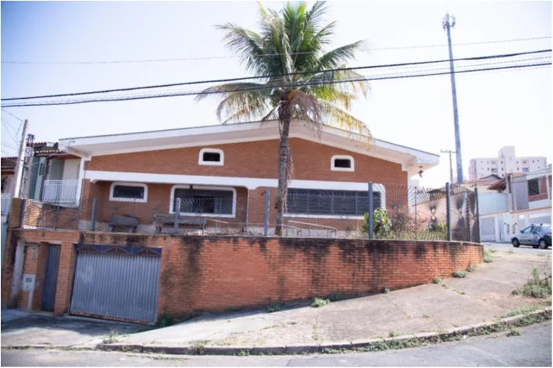 Casa com 2 Dorms em Campinas - Jardim Antonio Von Zuben por 650 Mil à Venda