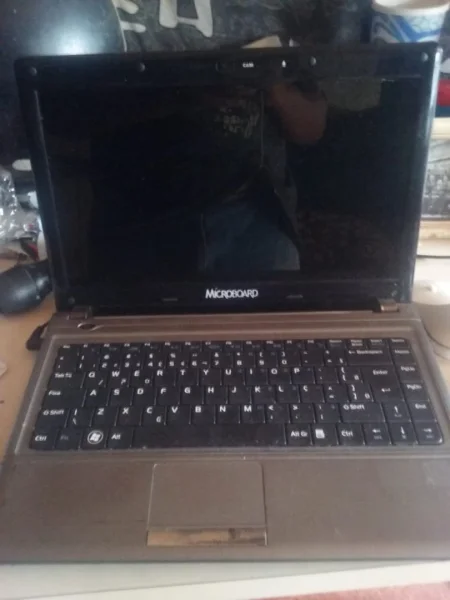 Notebook I3 6gb de Ran em Otimo Estado