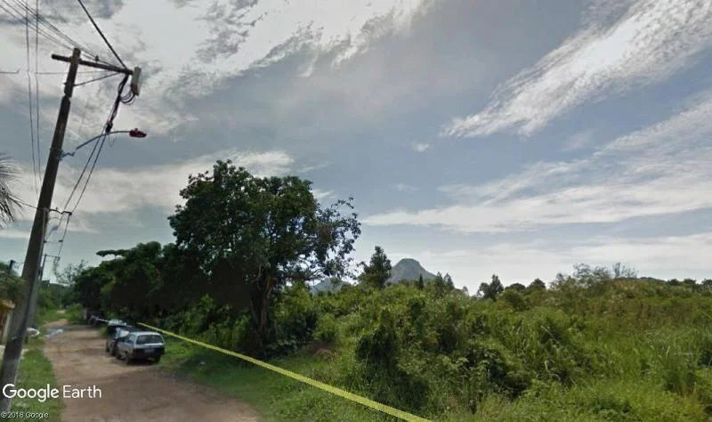 Terreno com 3000 m2 em Maricá - Itaipaçu por 220 Mil à Venda