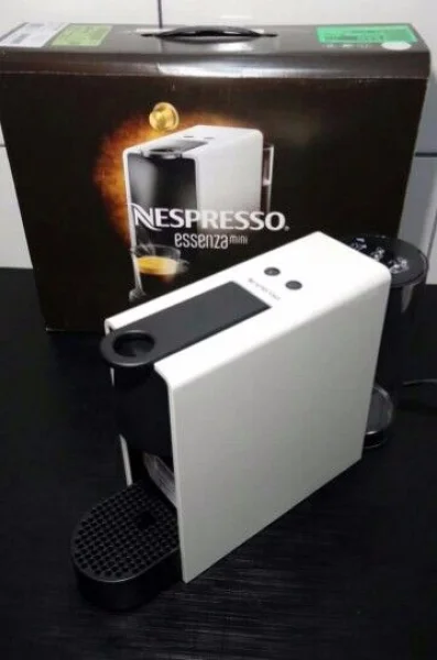 Cafeteira Nespresso Essenza Mini C30 Branca Produto Novo