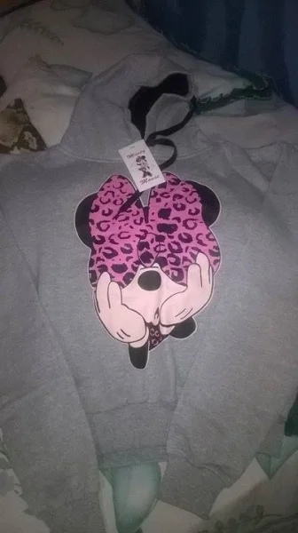 Calça de Ginástica Moletom da Minie e Blusa Rendada