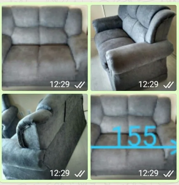 um Sofá Suede para Dois Lugares