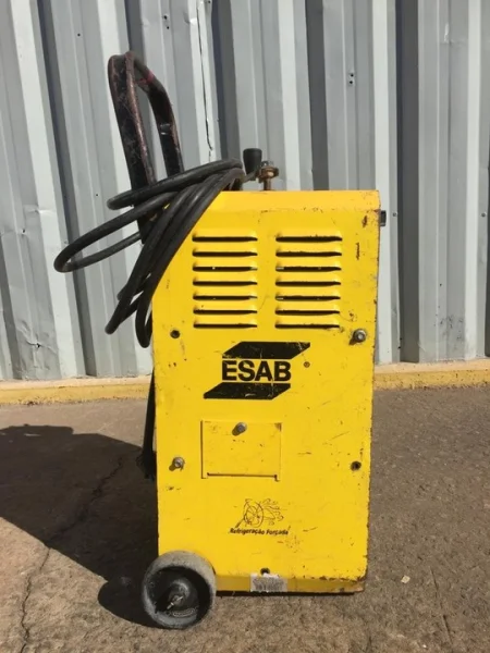 Máquina Solda Esab Super Bantam 256plus