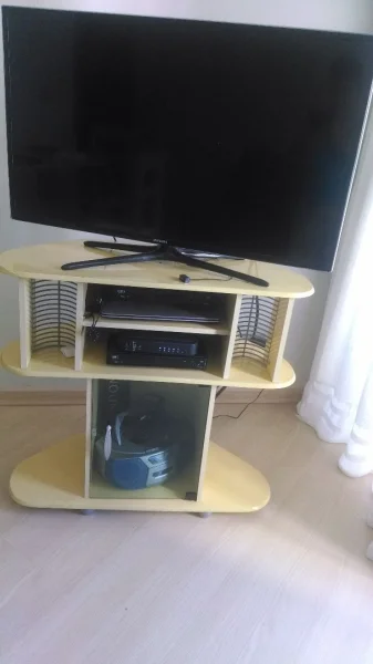 Mesa com 4 Cadeiras/ Rack