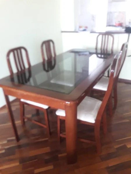 Mesa de Jantar com 6 Cadeiras