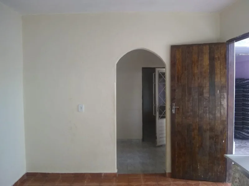 Aluga -se Casa Térrea Valor 750,00