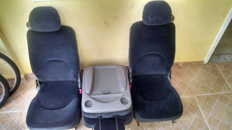 Bancos Traseiros Xsara Picasso 2001