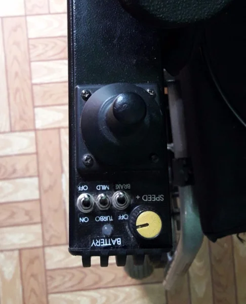 Cadeira de Rodas Elétrica (motorizada)