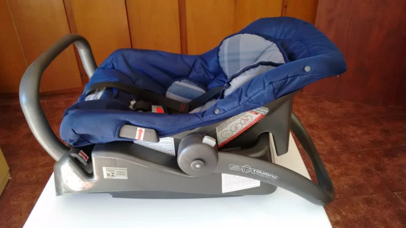 Cadeira e Base para Auto Touring Burigotto 0 a 13kg