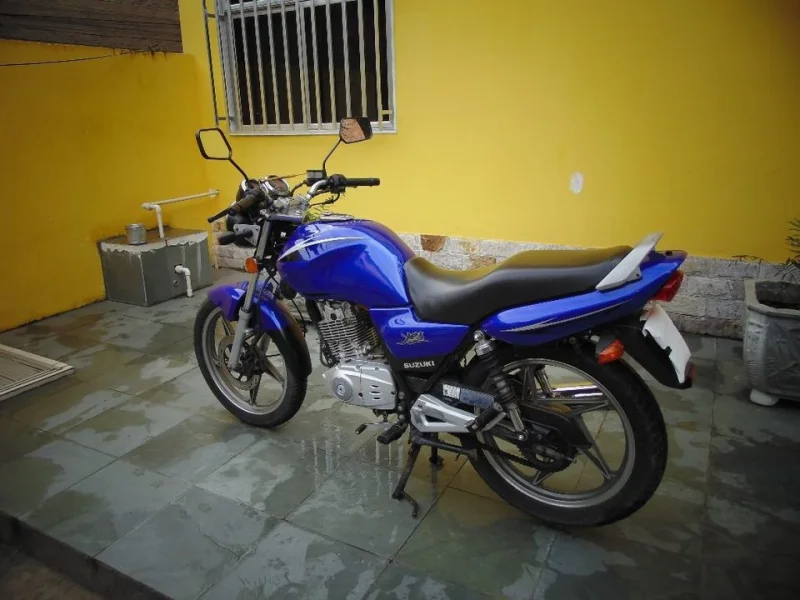 Moto Suzuki EN 125cc