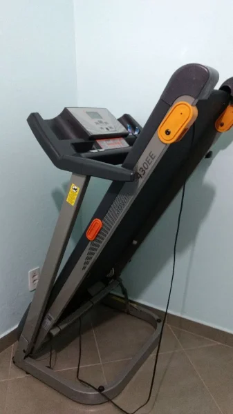 Esteira Ergométrica Athletic 430 Ee