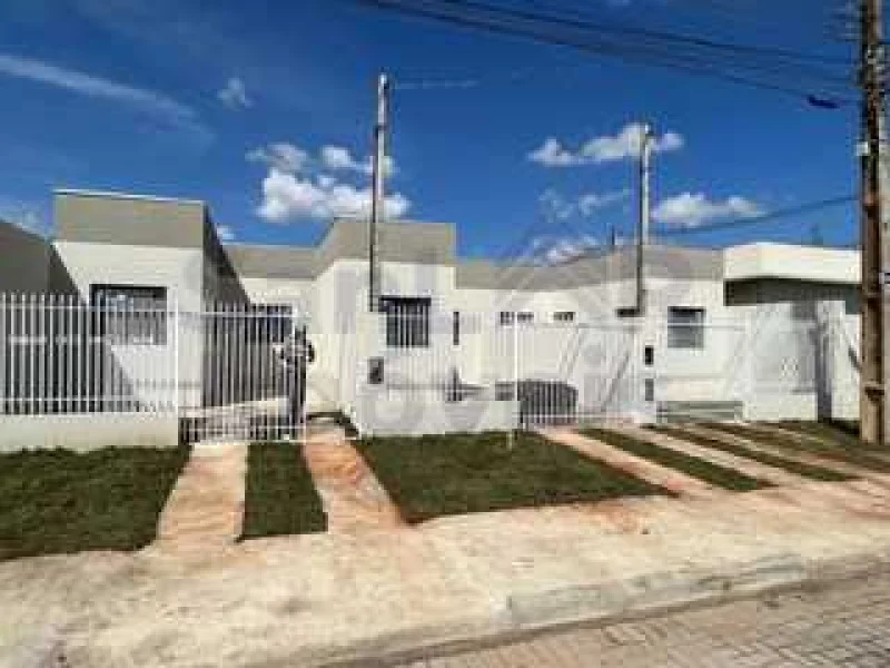 Casa para Venda em Ponta Grossa, Boa Vista, 2 Dormitórios, 1 Banheiro, 1 Vaga