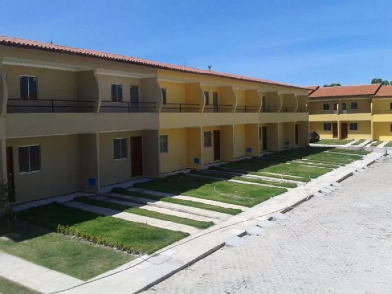 Casa Duplex em Condomínio Fechado com 26 Casas 74 m2 no Eusébio CE