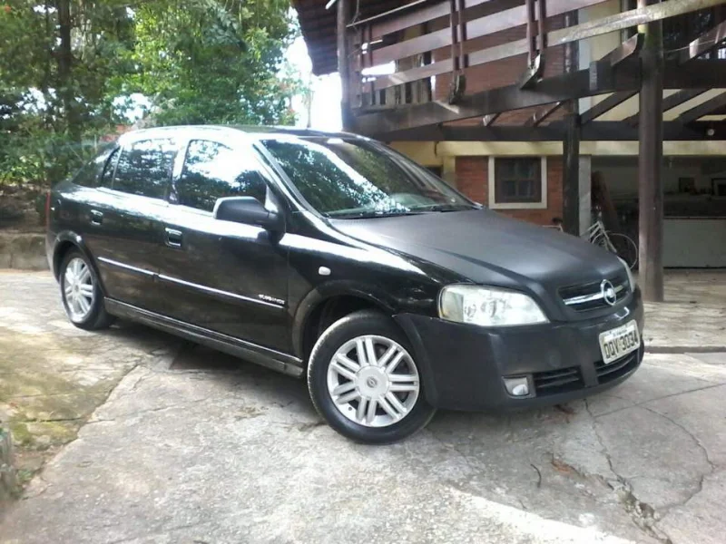 Vendo Astra Sedan