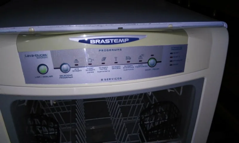 Linda Lava Louça Brastemp