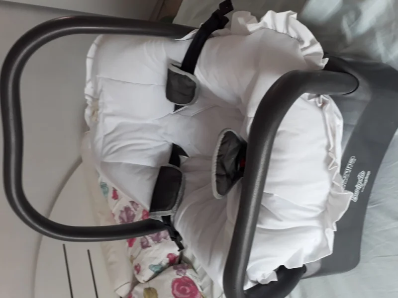 Cadeirinha de Bebe para Carro Marca Burigoto