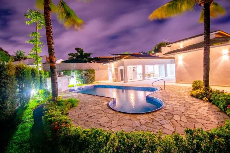 Casa Mobiliada, 400m2, Shambala I, 4 Suítes, Piscina, Sauna, 4 Vagas