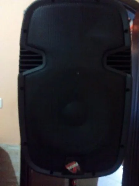 Caixa de Som Amplificada 350wts , Completa Semi Nova