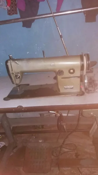 Máquina Reta Indústrial