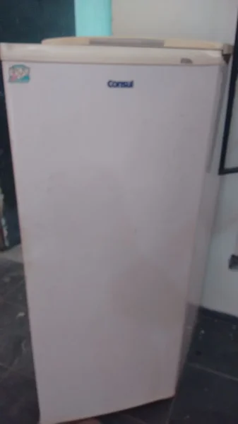 Vendo Geladeira em Bom Estado e Funcionando Normalmente