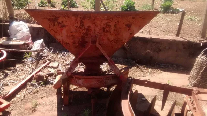 Adubadeira e Calcareadeira