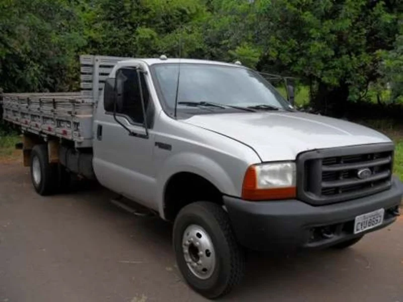 Caminhão Ford F4000