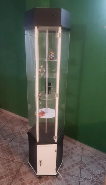 Vitrine Preta Laminada Giratória com Motor + Garantia + Porta Inferior