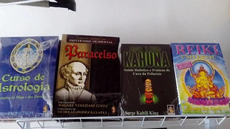 Livros Novos/ Preços de Acordo com o Livro