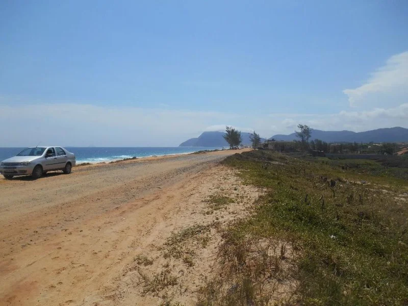 Lote em Frente a Praia Próximo Rua um