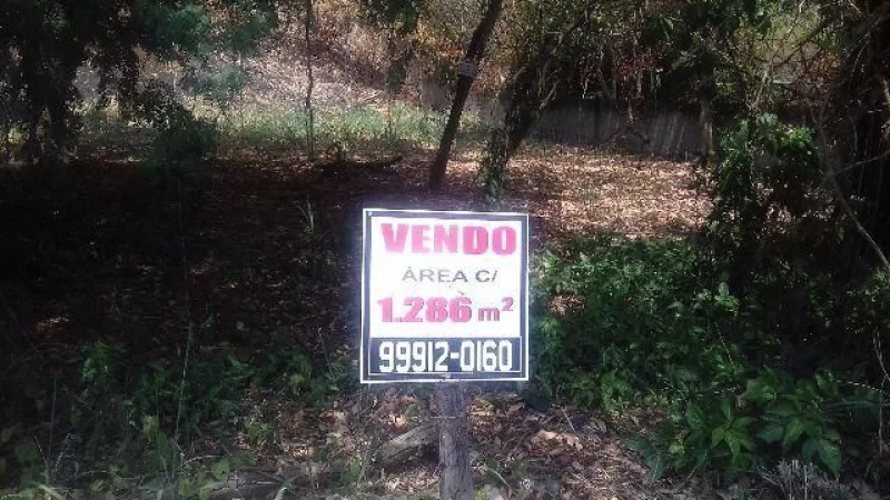 Terreno com 1286m2