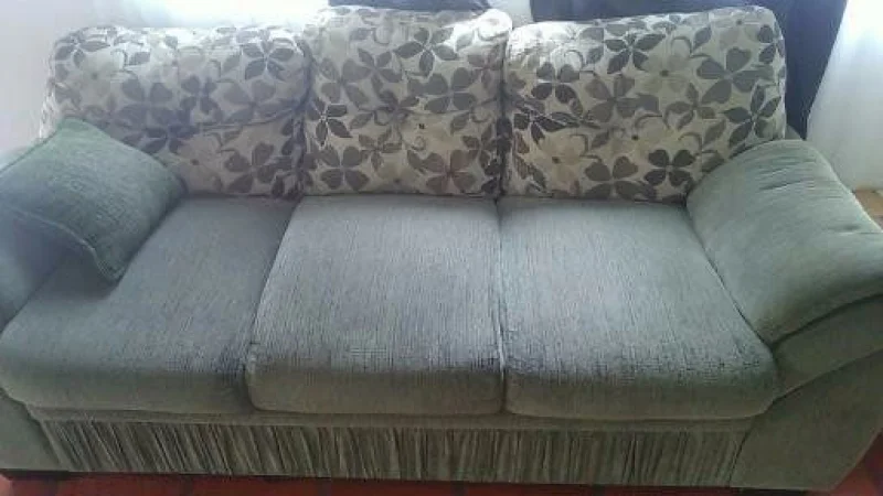 Vendo Conjunto de Sofá Dois e Três Lugares
