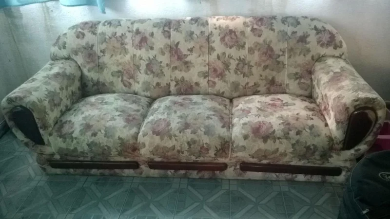 Vendo um Jogo de Sofá 2 e 3 Lugares, ótimo Estado